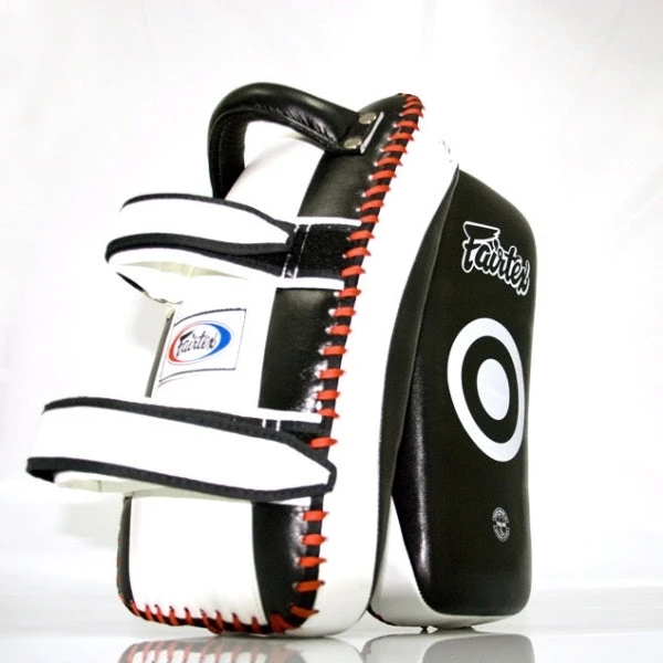 MUAY THAI PADS FAIRTEX STANDARD CURVED KICK PADS - KPLC2 2 MUAY THAI PADS FAIRTEX STANDARD CURVED KICK PADS - KPLC2 - Image 2