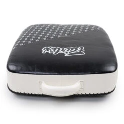 Fairtex Pads / Suitcase / Black White LKP1 8 Fairtex Pads / Suitcase / Black White LKP1 -Boxing Club Store FTX LKP1 3