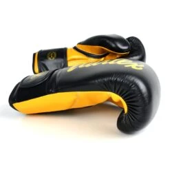 Fairtex BGV18 Super Sparring Boxing Gloves - Black/Gold -Boxing Club Store fairtex bgv18 super sparring boxing gloves blackgold 921915