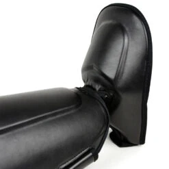 FAIRTEX SHIN GUARDS SP8 - BLACK -Boxing Club Store fairtex sp8 black 5 1000x1000 1