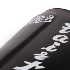 Fairtex Twister Detachable Shin Guards Black 17 Fairtex Twister Detachable Shin Guards Black -Boxing Club Store fairtex.shin .twister.black .9