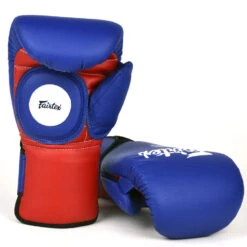 FAIRTEX BOXING GLOVES FOR COACHING BGV13 SPARRING GLOVES - BLUE 11 FAIRTEX BOXING GLOVES FOR COACHING BGV13 SPARRING GLOVES - BLUE -Boxing Club Store fairtexboxingglovesbgv13 3