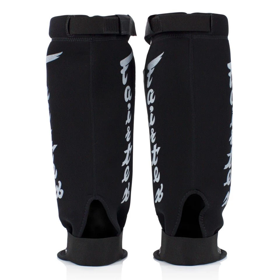 SP6 Fairtex White-Black MMA Style Shin Pads 2 SP6 Fairtex White-Black MMA Style Shin Pads - Image 2